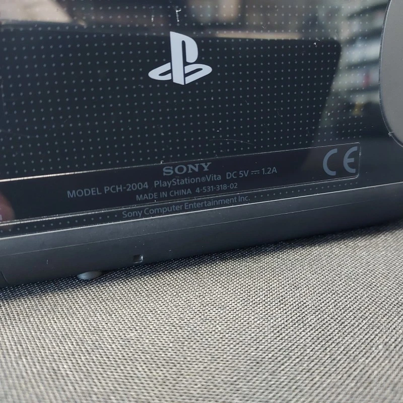 CONSOLE SONY PS VITA PCH-2004 WIFI + CARTE 8 GO + FOOTBALL MANAGER 10 CONSOLE SONY PS VITA PCH-2004 WIFI + CARTE 8 GO + FOOTBALL MANAGER – Image 8