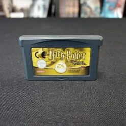 HARRY POTTER ET LA CHAMBRE DES SECRETS CARTOUCHE SEULE GAME BOY ADVANCE